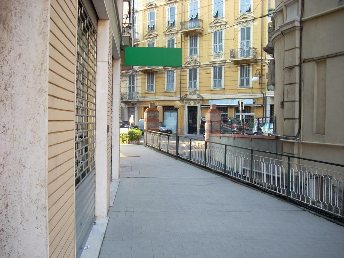 Appartamento Al Mare Di Ventimiglia Bagian luar foto